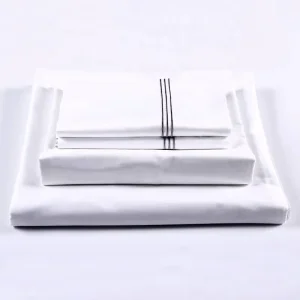 Hotel Eco-Friendly White Cotton Bedding Set Custom Size Nondisposable Flat Bed Sheets Embroidered Simple Woven