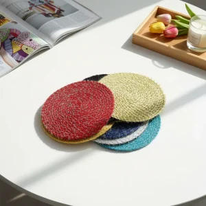 Hotel Grade Round Silk Woven PP Placemat Eco Friendly Custom Color Non slip Reusable Festival Table Decor