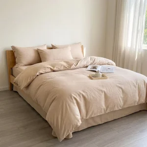 Hotel Quality Solid Color Bedding Set 4 Piece Soft Breathable Microfiber Polyester Duvet Cover Set for Home Bed