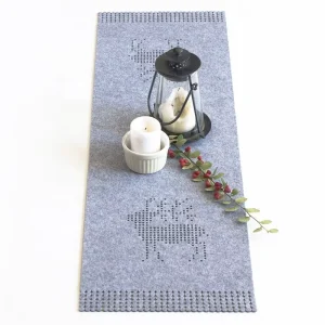 Housewarming Gifts Table Decoration Customized Felt Table Runner with Deer Pattern