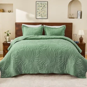 Hypoallergenic Eco Friendly Bedspread Quilted Lightweight All Season Comfort 4 Piece Bedding Set