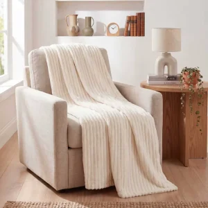 In-stock Bestseller Thick Faux Rabbit-fur Throw Blanketminimalist Modern Spring Autumn Use Perfect for Office Naps