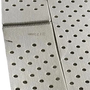 Iron Machine Automatic Feeding Woven Metallic Yarn Dyed Warp Lace Fabric Conveyor Belt