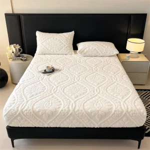 Jacquard 100% Polyester Taffle Bed Cover Set American Style Mattress Protector Fitted Sheet 3 Pcs Set for Winter
