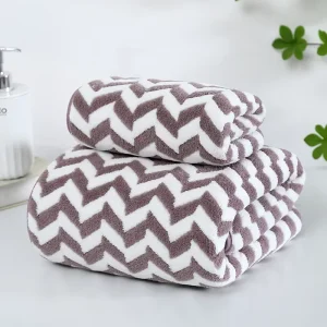 Jacquard Beach Towel Coral Fleece Quick Dry Bath Towel Custom Logo Hotel Bulk Supplier