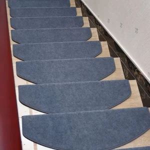 Japanese Style Self-Adhesive Stair Tread Mats Cuttable Washable Tufted Non-Slip Pad for Home Hotel Wooden Marble Stairs