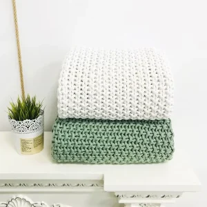 Knit Throw Blanket 100% Polyester Lightweight Easy Carry Large Solid Color Floral Cozy Eco friendly Four Seasons Use for Sofa