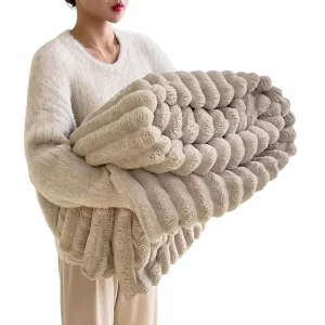 Knitted Fluffy Faux Fur Soft Warm Plush Flannel Fleece Throws Blanket for Couch Sofa Bed Decorate Custom Logo Package Factory