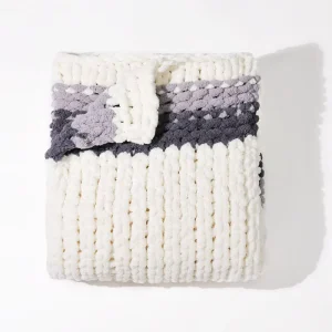 Knitted Throw Blankets Non toxic Warm Chunky Chenille Custom Knitted Blankets for Adults