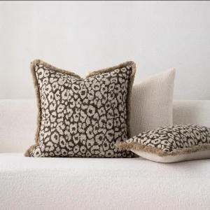 Light Luxury Pillow Cover for Hotel Living Room Sofa Bedroom Bed Home Decoration Cushion Cover Pillow Cover