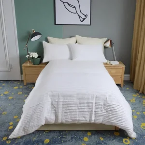 Light Luxury Simple Color-Block Four-Piece Comforter Set Polyester Cotton Sateen Eco-Friendly Modern Ruffled All-Season