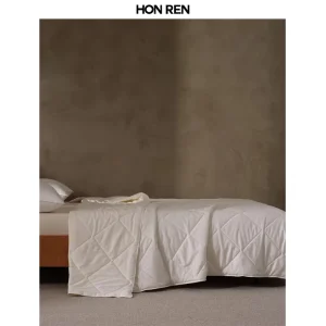 Light Weight Breathable Quilted Wool Comforter for Summer 100% Cotton Shell Purely Natural Wool Duvet Insert for Home Use