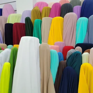 Low MOQ Chiffon 100% Polyester Fabric Solid Color Creped Breathable for Dress Garment Shirt