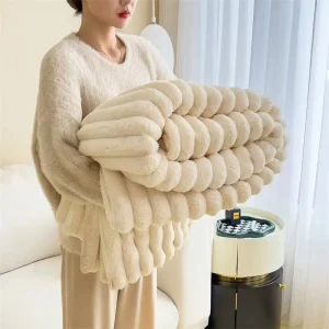Luxurious Warm Cozy Rabbit Fur Striped Throw Blanket Soft Fluffy Plush Faux Fur Sofa Bed Knitted Technique Custom Size Solid