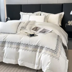 Luxury 100% Cotton Embroidered Hotel Bedding Set for Hotel and Home Used