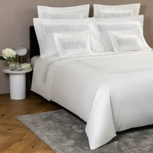 Luxury 100% Cotton Embroidered Hotel Bedding Set for Hotel and Home Used