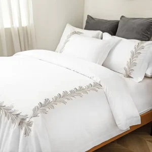 Luxury 100% Cotton Percale Duvet Cover With Embroidered Logo, 200TC Queen Bedding Set