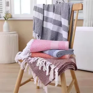 Luxury 100% Cotton Turkish Beach Towel Soft Seaside Travel Tassel Shawl Sand Free High Woven Custom Printed Bag
