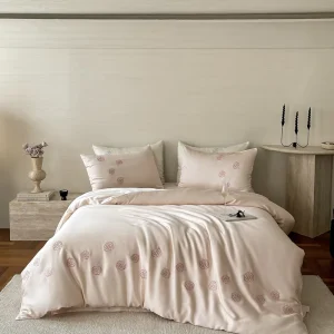 Luxury 60S 100% Lyocell Four Piece Comforter Bedding Set Elegant Floral Embroidery Cooling Breathable Nondisposable