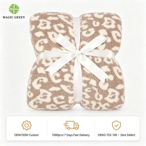 Luxury Double Side Layer Modern Soft Polyester Knitted Throw Blanket Leopard Cozy Blanket Supplier