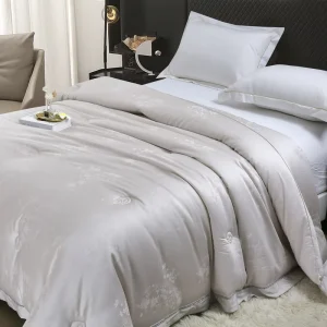 Luxury Duvet King Queen Size Quilt Soft and Smooth on the Skin Comforter