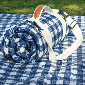 Luxury Easy to Carry Waterproof Picnic Blankets Thick Outside Mat