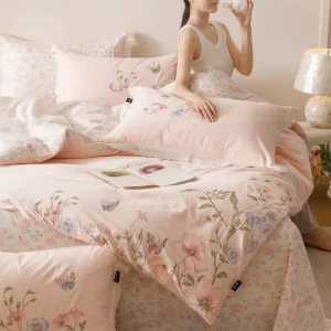 Luxury Embroidered Wedding Bedding Set 100% Cotton King Size 4 Piece Eco Friendly All Season