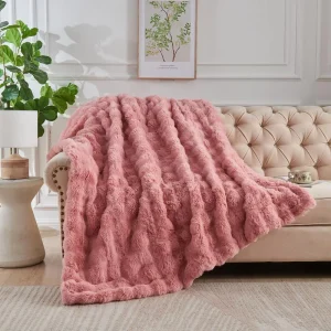 Luxury Faux Rabbit Fur Fleece Polyester Woven Skin Friendly Bed Blanket Warm Cozy Thick Solid Color Customizable Home Decor