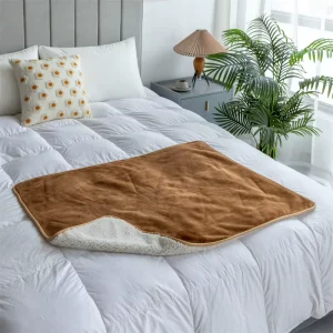 Luxury Fluffy Double Layer Sherpa Fleece Pet Dog Blankets Waterproof Custom Logo Winter Sofa Throws Soft Warm Vintage