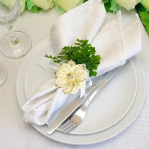 Luxury Hollow Metal Flower Napkin Holder Buckles for Wedding Party Dinner Table Decoration