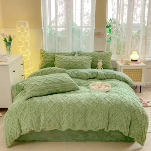 Luxury Jacquard Comforter Set with Soft Warm Bedding and Pillows