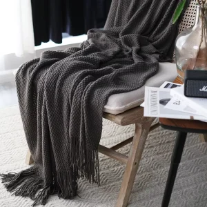 Luxury Modern Tassel Blanket Soft Polyester Knitted for Bedroom & Living Room Decor All Season Use