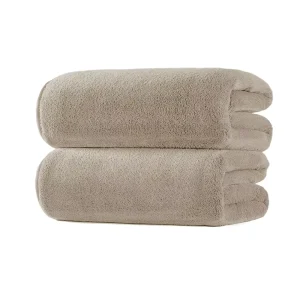 Luxury Polyester Coral Fleece Bath Towels Thickened Highly Absorbent Quick Dry Customizable Adult Bath Sheets for
