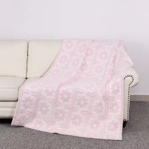 Luxury Polyester Jacquard Fabric 50*70 1050g Custom Private Label Logo Throw Knitted Blanket for Bed Couch