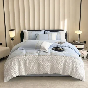 Luxury Simple Princess Embroidered Skin Friendly Polyester Fabric Carving Embossed Floral Design Stitching 4 Piece Bedding Set