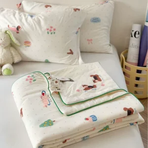 Luxury Summer Quilt Blanket Soft Washable Bedding for Summer Comfortable Printed