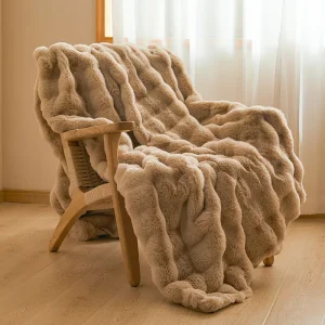 Luxury Thick Fuzzy Soft Rabbit Fur Blanket for Winter Modern Couch Throw