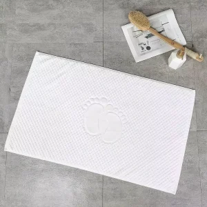 Luxury White Checkered Jacquard Cotton Eco Friendly & Washable Hotel Bath Mat Floor Towel for Hotel and Spa Use