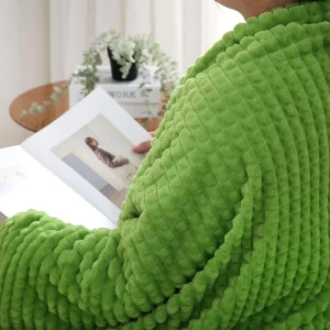 Luxury Winter Jacquard Flannel Nap Blankets Soft Lightweight for Bed and Sofa Use