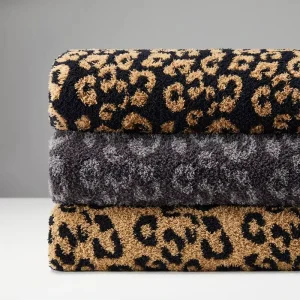 Magic Green Leopard Print Plush Blanket Soft Fuzzy Animal Pattern Throw Custom Size Gift Packaging Option