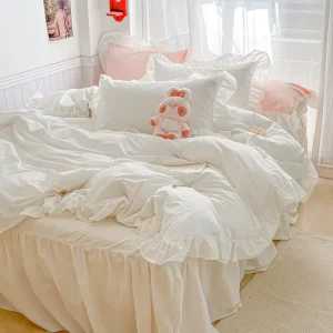 Manufacture Solid Color Lace Princess Style Bed Skirt 4 Piece Queen Size Printed Comforter Bedding Set for Home Use
