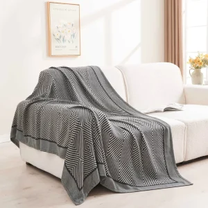 Manufacturer Aviation Aircraft First class Cabin Checkered Pattern Office Blanket Breathable Dacron Material