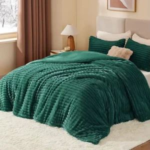 Manufacturer Custom Soft Warm Washable Luxury Water Resistant Reversible Bedding Set OEM ODM for King Size