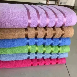 Manufacturer Direct 100% Cotton Jacquard Bath Hand Towels 70*140 Solid Color for Home Use Hot Selling Options for Adults