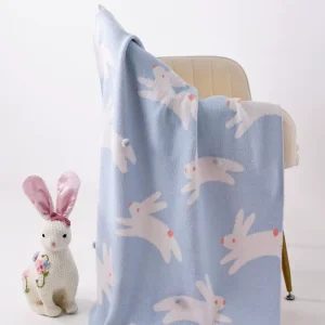 Manufacturer Thin Comfortable 30*40 Anti Fade Washable Knitted Throw Blanket for Sofa Office Couch