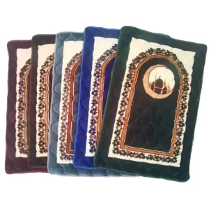 Men and Women’s Portable Muslim Prayer Carpet Non-slip Wear Resistant Thick Polyester Islamic Prayer Mat for Home and Travel