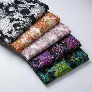 Metallic Jacquard Fabric Intricate 3D Floral Yarn Dyed Brocade Shimmering Lurex Material for High End Abaya Kaftan Evening Dress