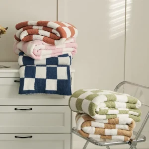 Microfiber Checkered 100% Polyester Knitted Throw Blanket for Autumn Winter