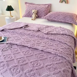 Modern 100% Polyester Jacquard Festival Pattern Throw Blanket Fleece Cozy Lightweight Fuzzy Cover for Couch