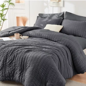 Modern 3 Piece Full Bedding Set All Season Seersucker Comforter with Fitted Sheet Polyester Microfiber Home Use